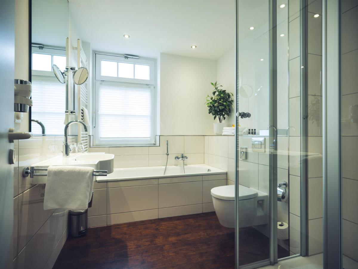 Schlichte Hof Gmbh Hotel Bielefeld Eksteriør billede