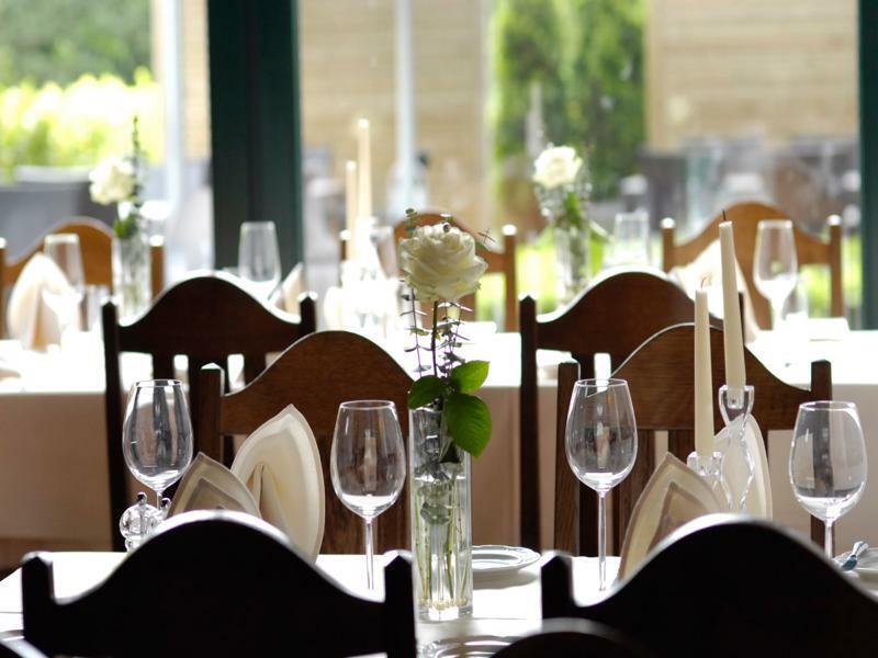 Schlichte Hof Gmbh Hotel Bielefeld Eksteriør billede